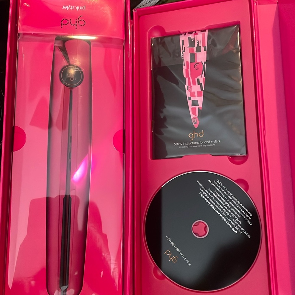 ghd Pink Hair Styler